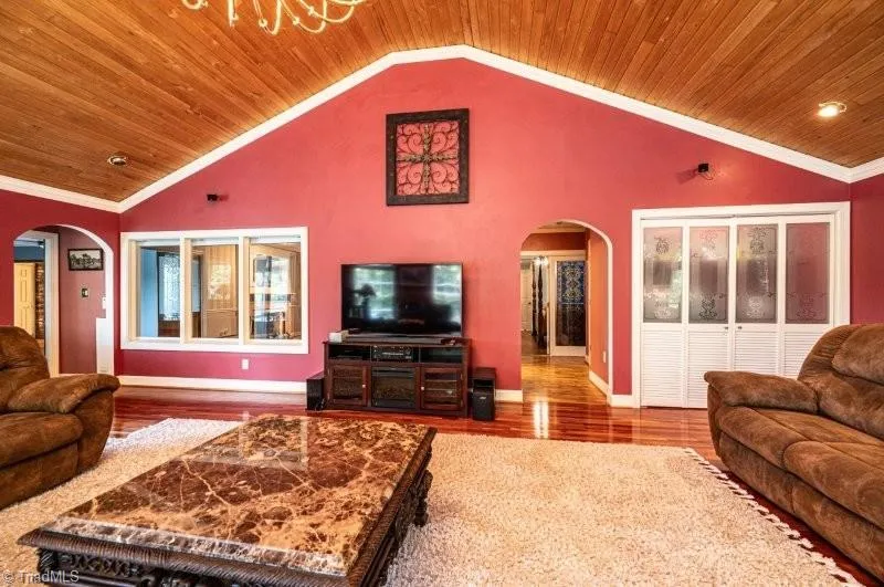 10 Riverview Circle Granite Falls, NC 28630