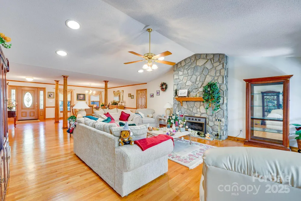 3132 Fox Den Circle Iron Station, NC 28080