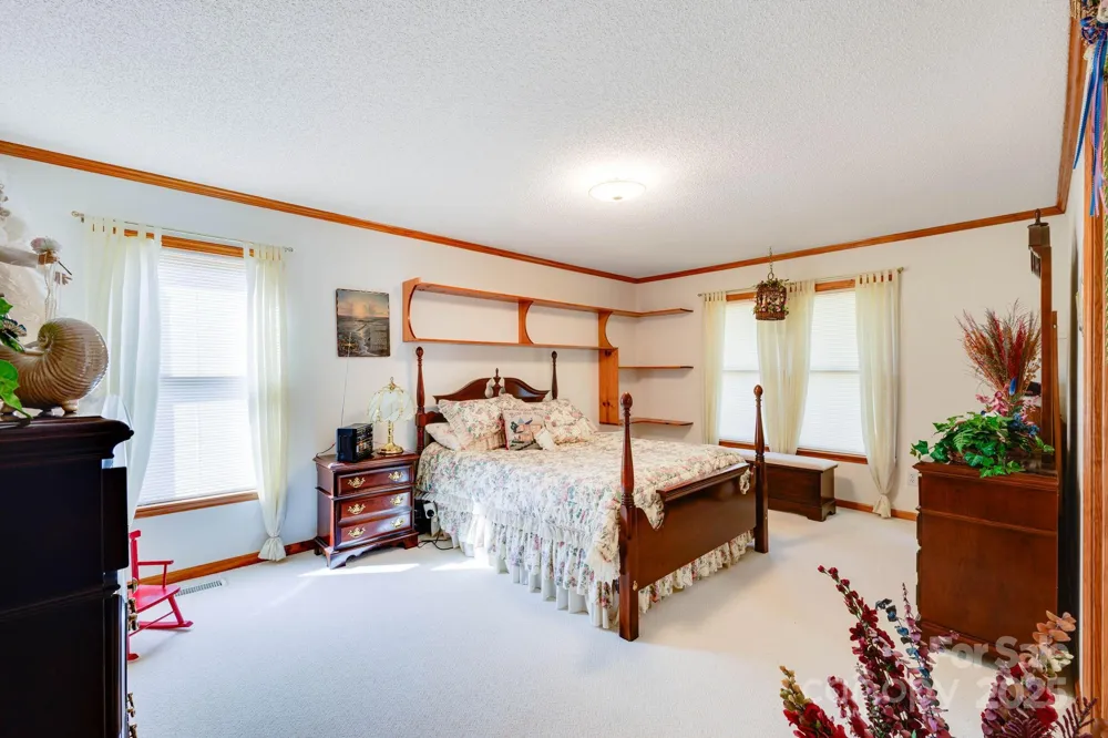 3132 Fox Den Circle Iron Station, NC 28080