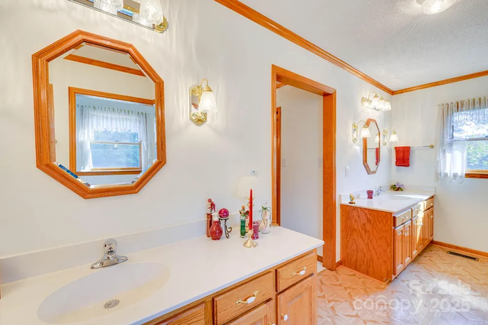3132 Fox Den Circle Iron Station, NC 28080