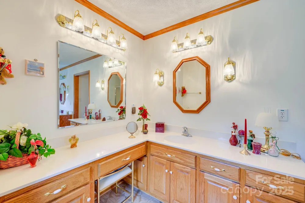 3132 Fox Den Circle Iron Station, NC 28080