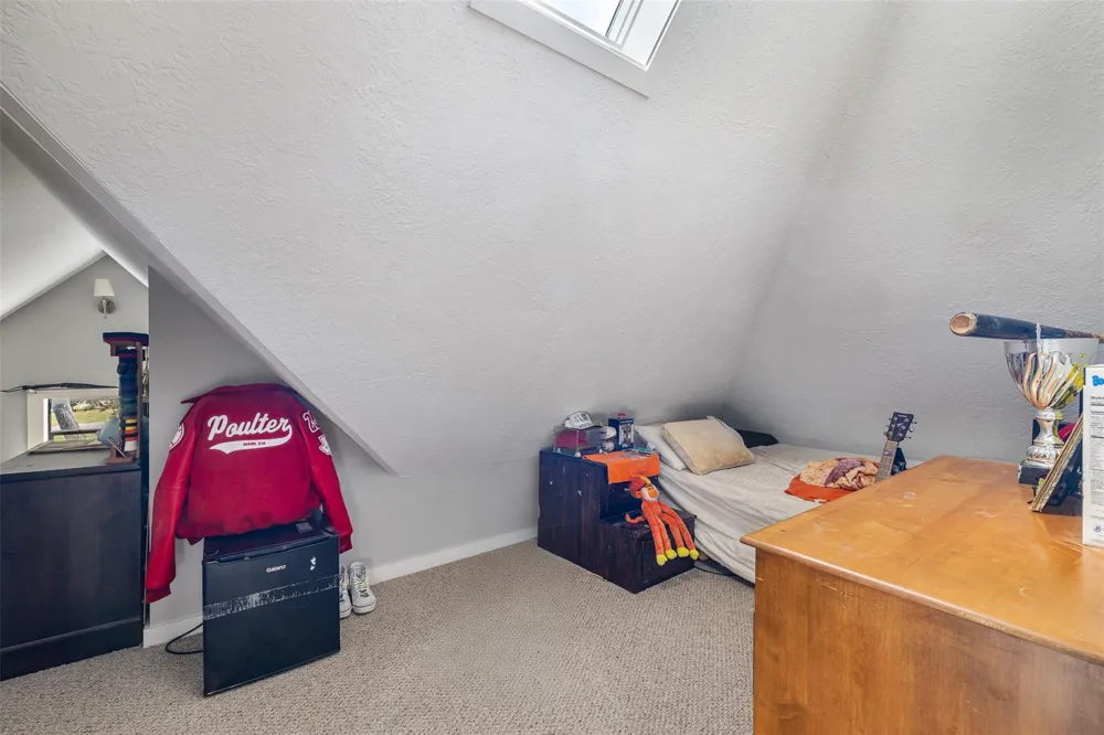 222 Harris Street Bellville, TX 77418