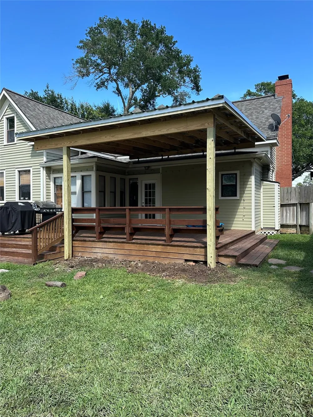 222 Harris Street Bellville, TX 77418