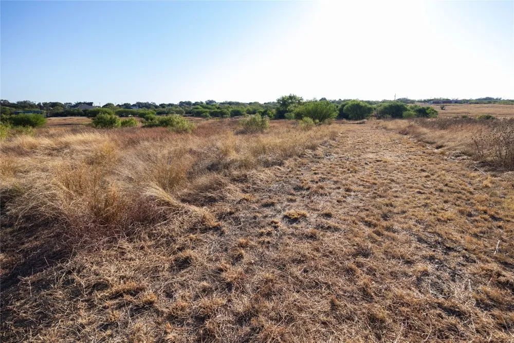 6868 Pfeil Road Schertz, TX 78154
