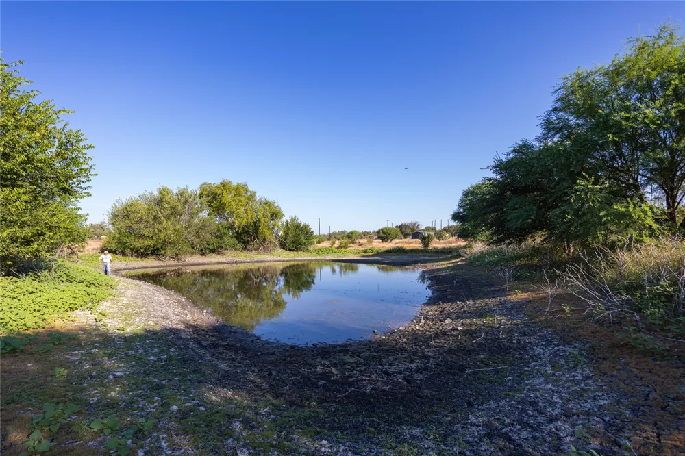 6868 Pfeil Road Schertz, TX 78154