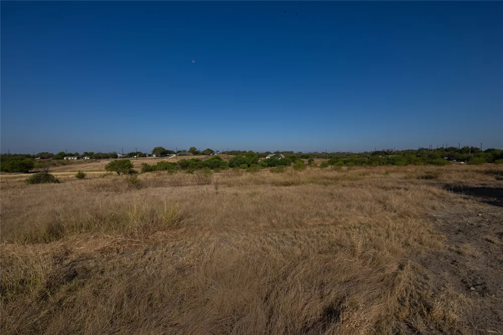 6868 Pfeil Road Schertz, TX 78154