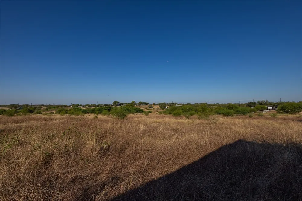 6868 Pfeil Road Schertz, TX 78154