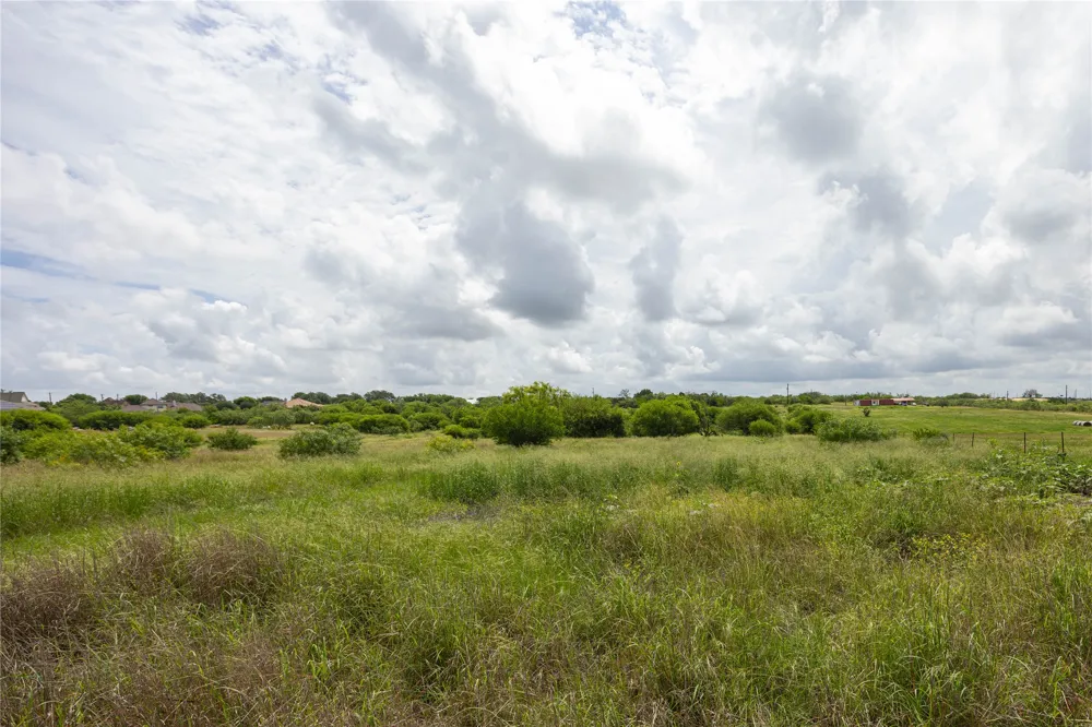 6868 Pfeil Road Schertz, TX 78154