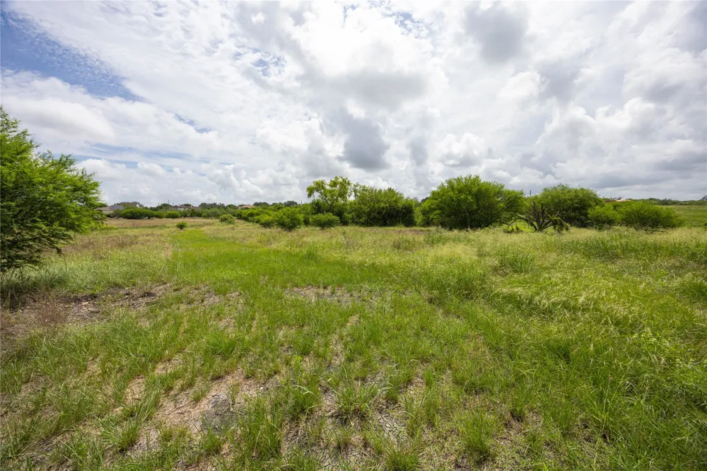 6868 Pfeil Road Schertz, TX 78154