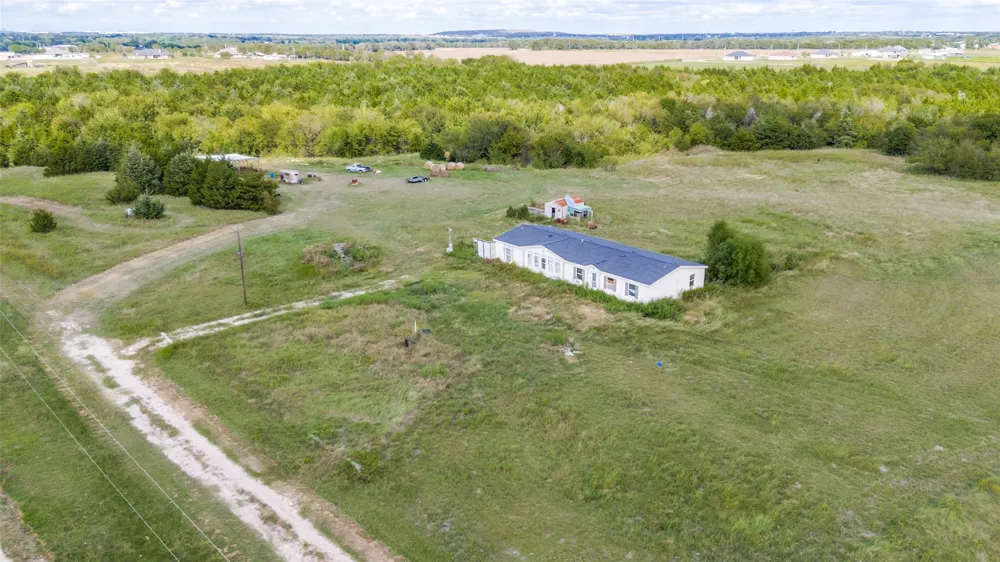 669 Wester Road Ferris, TX 75125