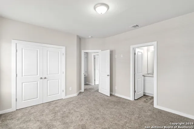 21531 SIR WALTER San Antonio, TX 78256