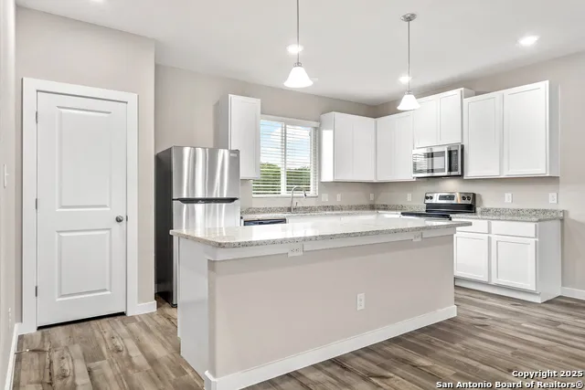 21531 SIR WALTER San Antonio, TX 78256