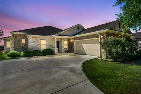 104 Estrella Lane