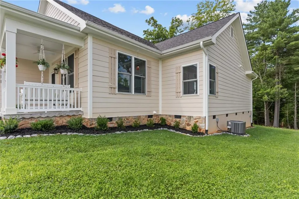 379 Turtle Ridge Road Sparta, NC 28675