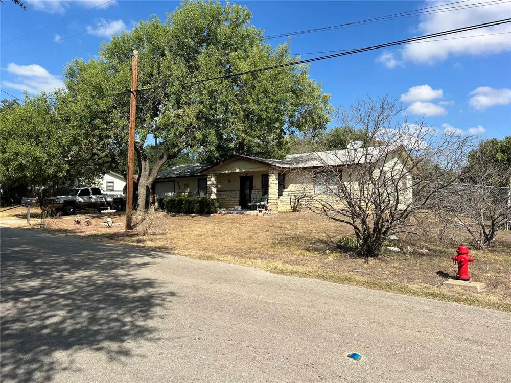 4307 Cottonwood Drive Cottonwood Shores, TX 78657