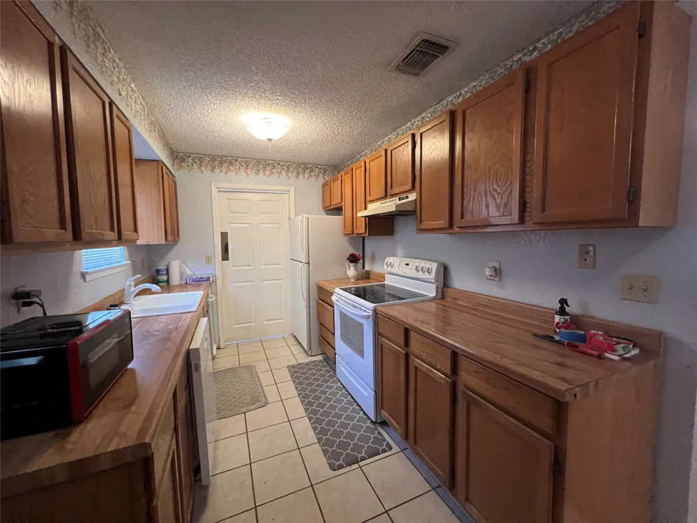 4307 Cottonwood Drive Cottonwood Shores, TX 78657