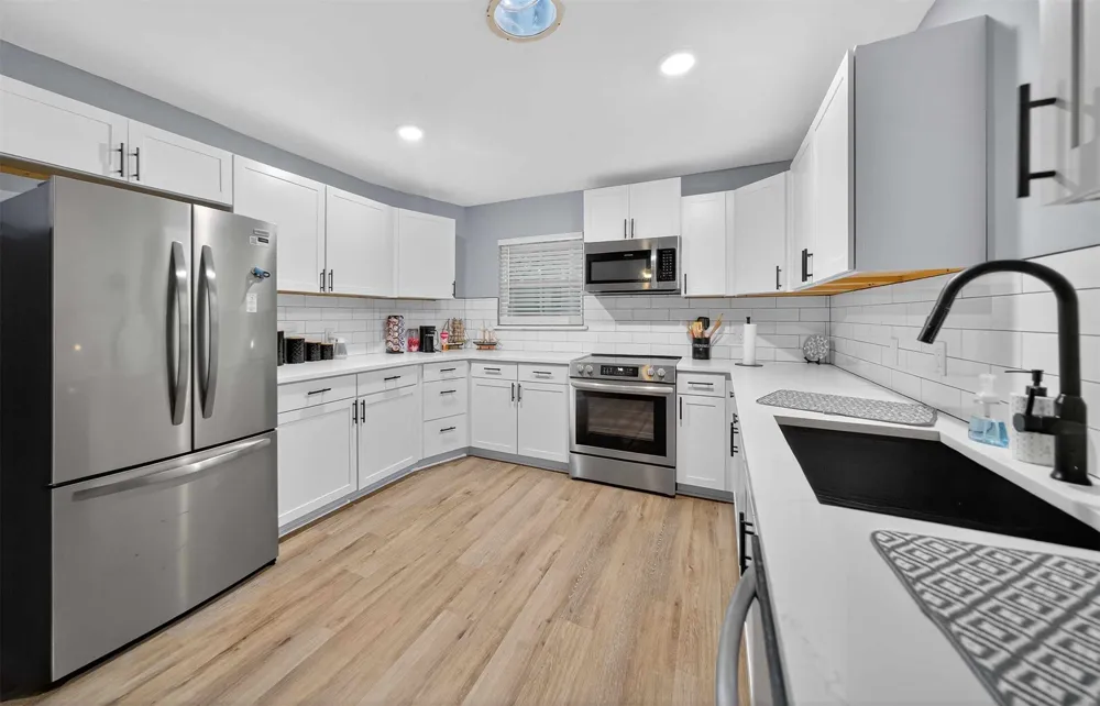 128 Armada Loop Payne Springs, TX 75156