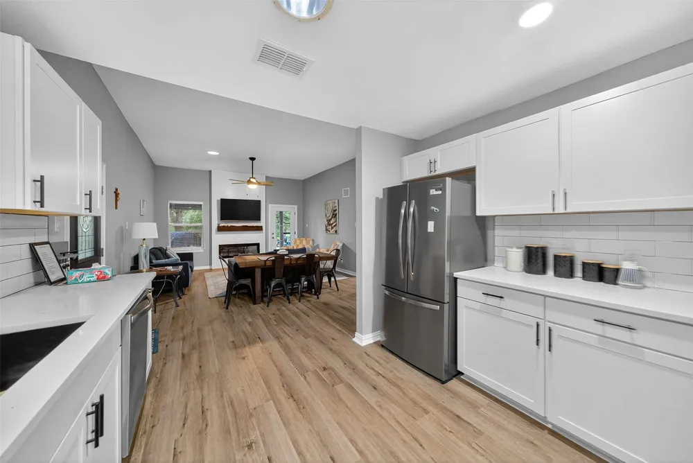 128 Armada Loop Payne Springs, TX 75156
