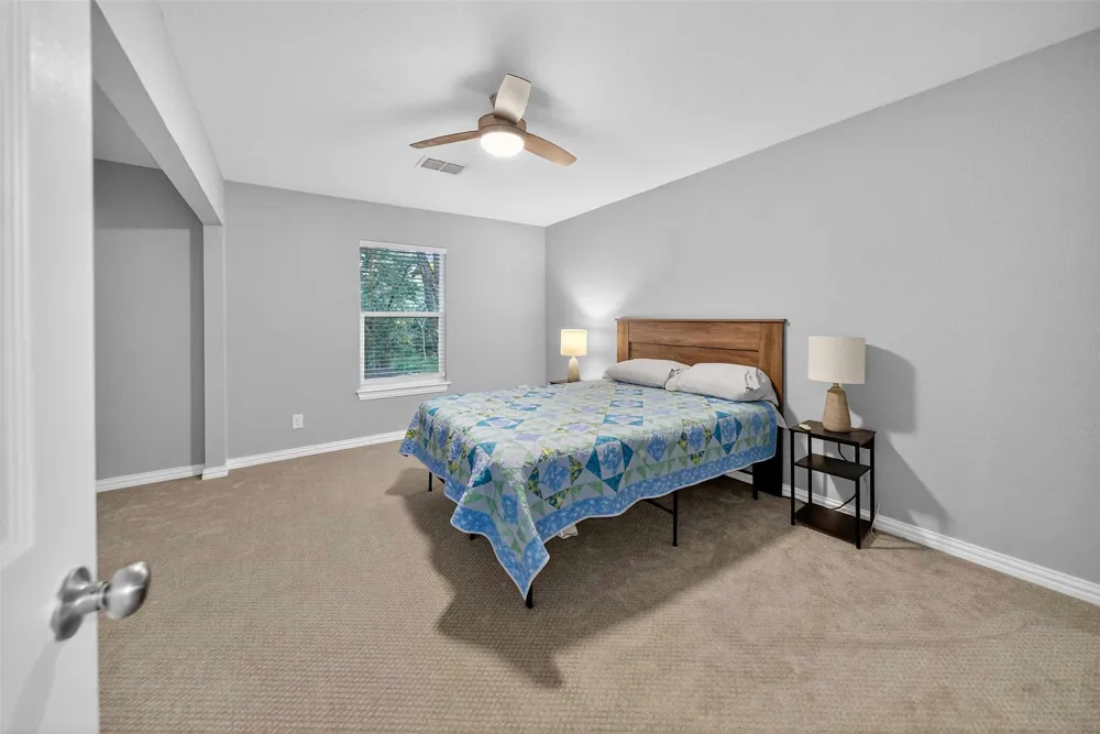 128 Armada Loop Payne Springs, TX 75156