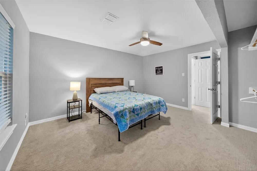 128 Armada Loop Payne Springs, TX 75156
