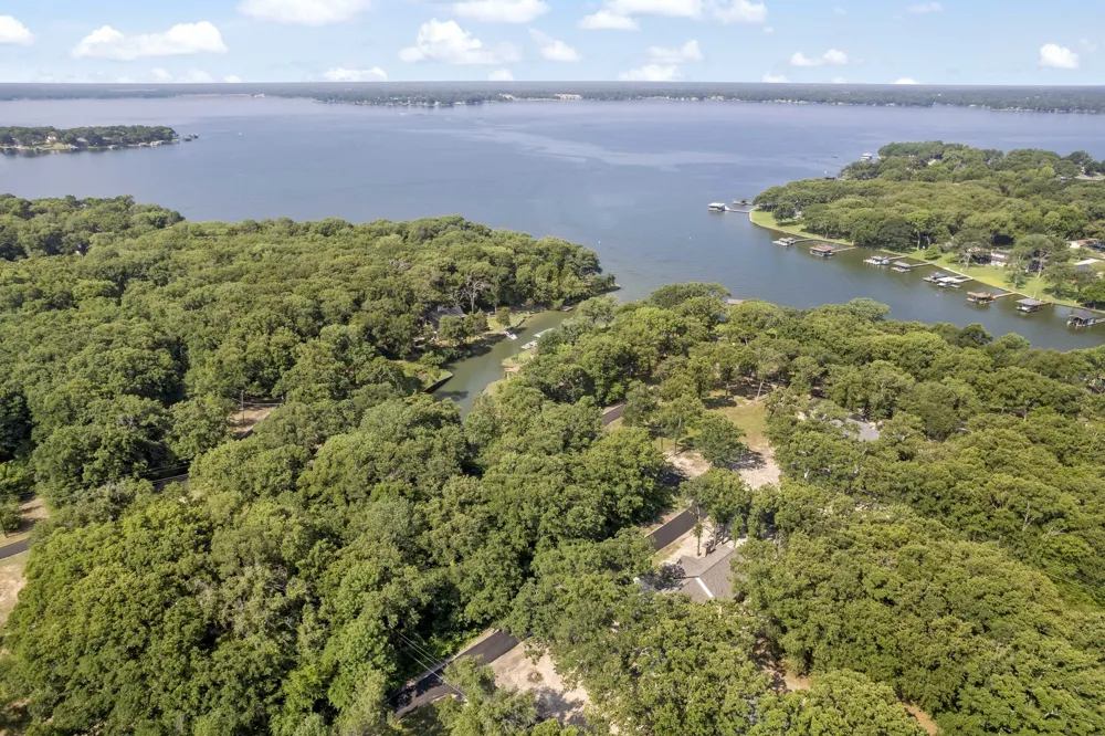 128 Armada Loop Payne Springs, TX 75156