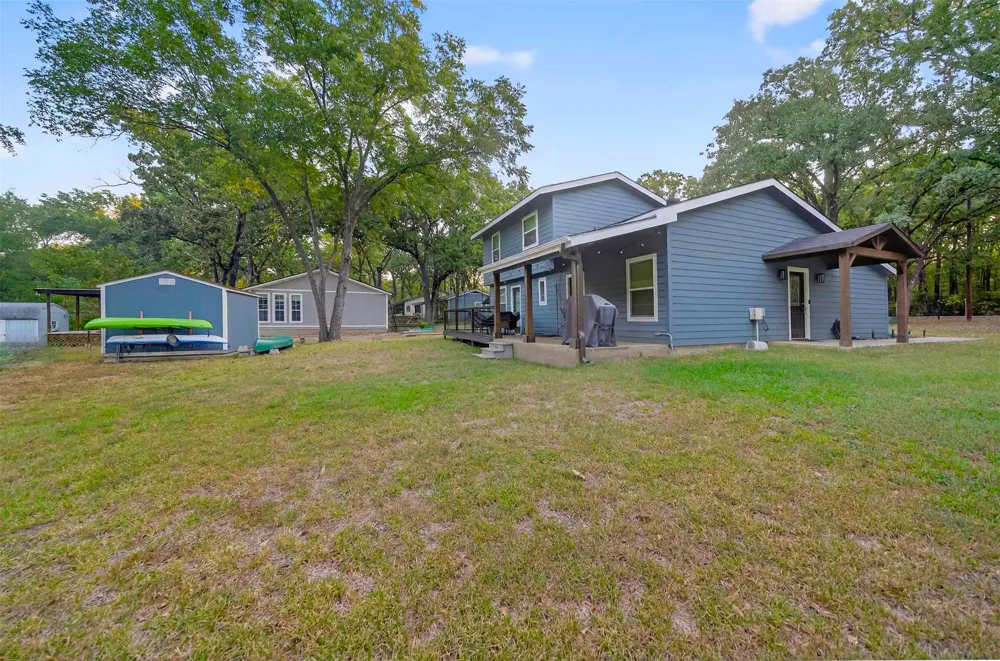 128 Armada Loop Payne Springs, TX 75156