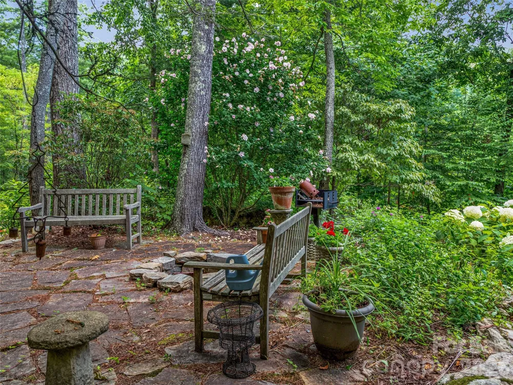69 Dogwood Branch Lane Zirconia, NC 28790