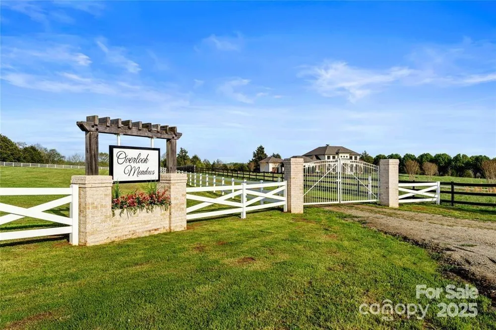 632 Patterson Farm Road Mooresville, NC 28115