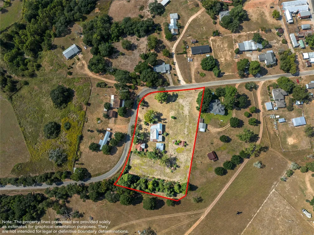 768 Travis Road Bellville, TX 77418