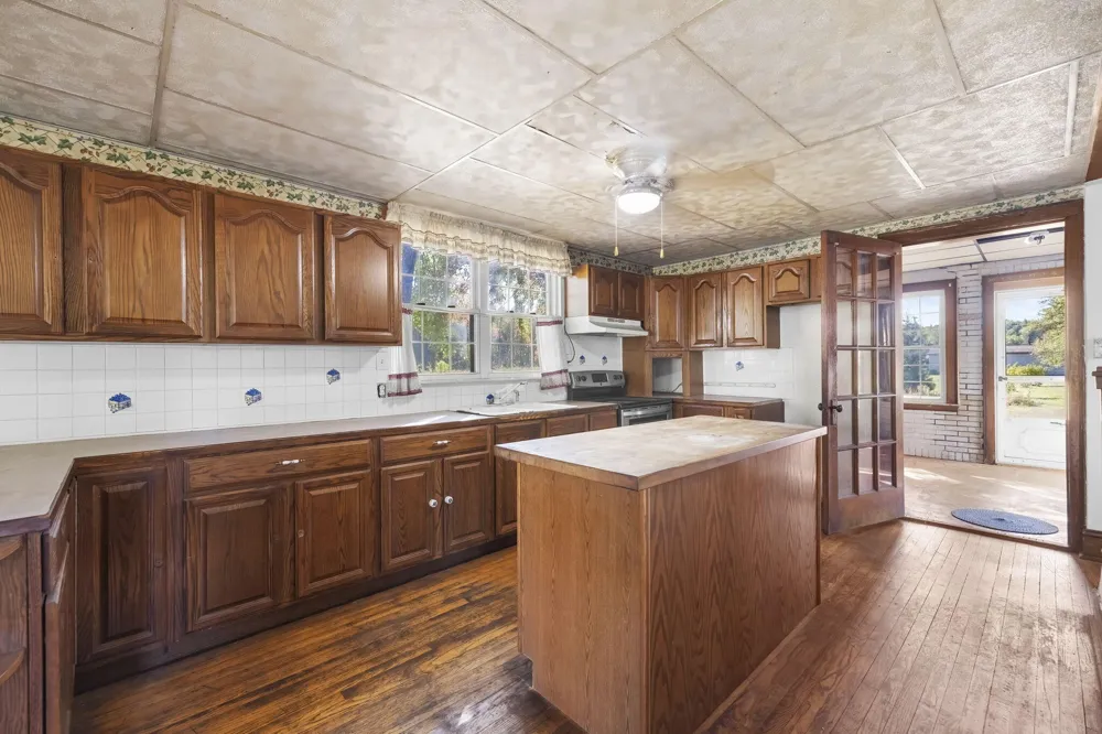 11160 Farina Road New Buffalo Township, MI 49117