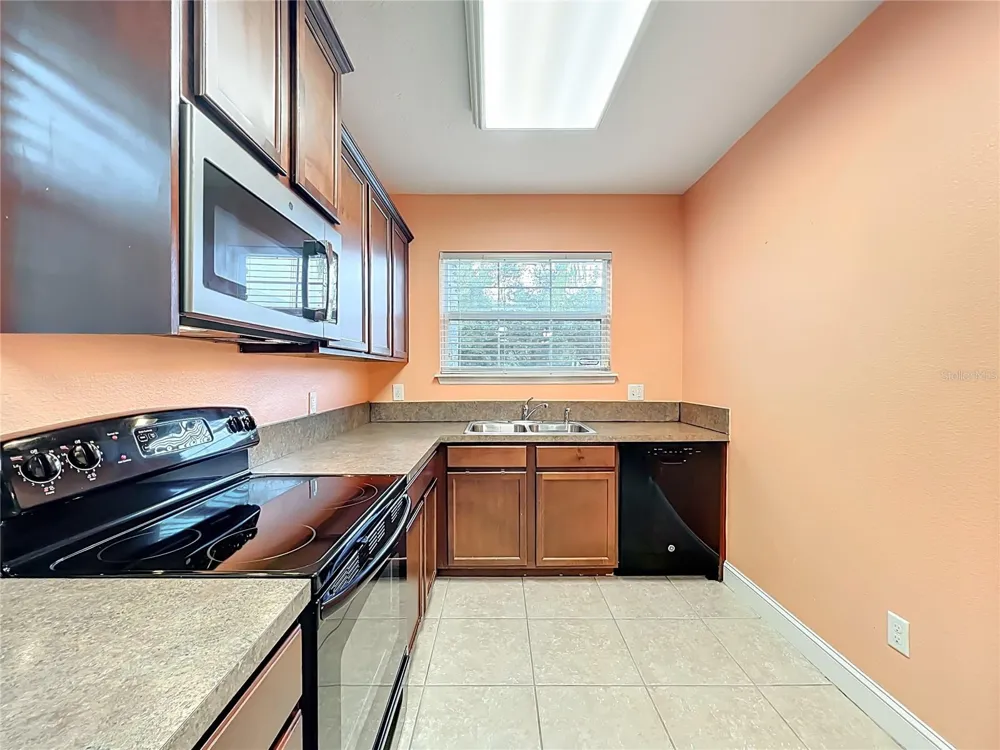 10100 GREEN BRANCH COURT Orlando, FL 32825