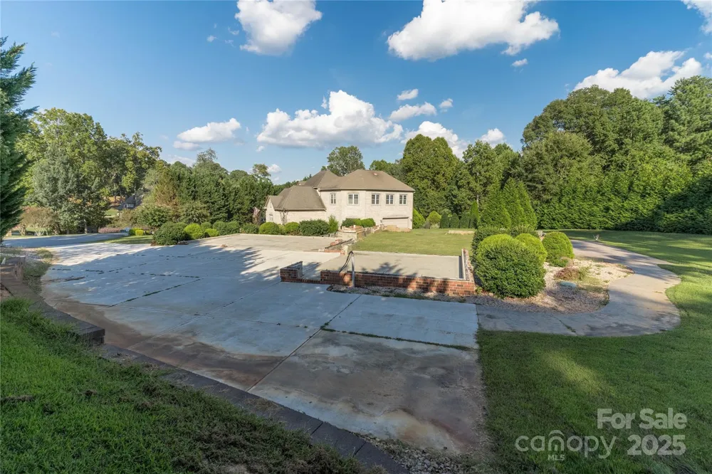 115 Misty Meadows Court Mooresville, NC 28117