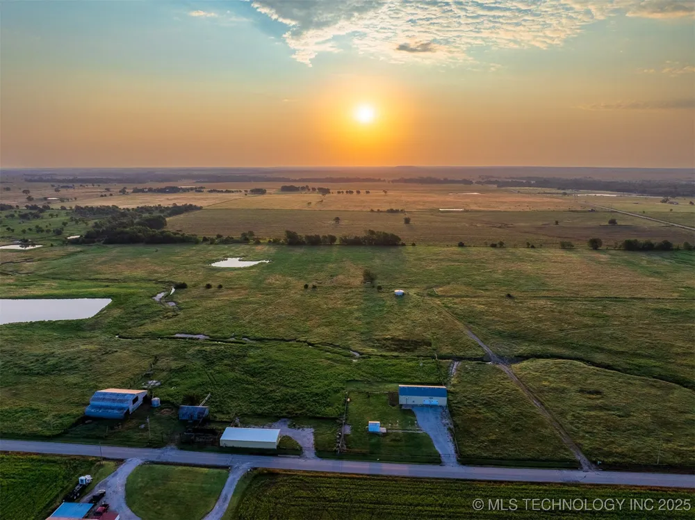 8 3990 ROAD Dewey, OK 74029