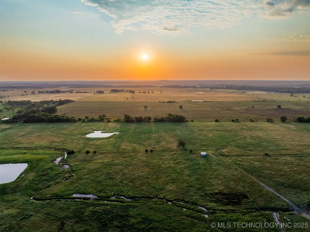8 3990 ROAD Dewey, OK 74029