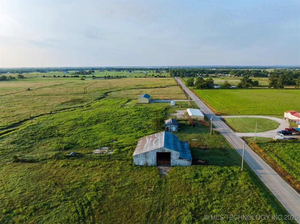 8 3990 ROAD Dewey, OK 74029