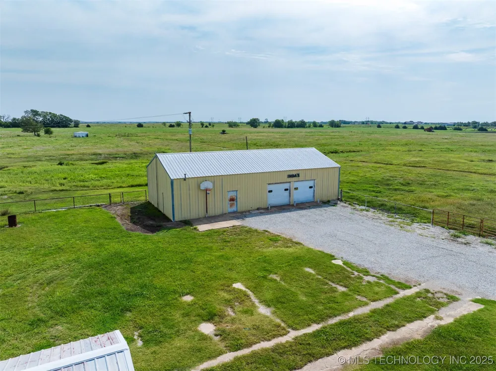 8 3990 ROAD Dewey, OK 74029