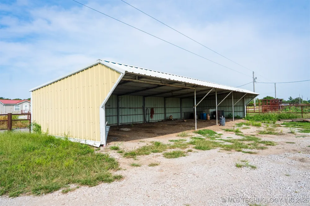 8 3990 ROAD Dewey, OK 74029