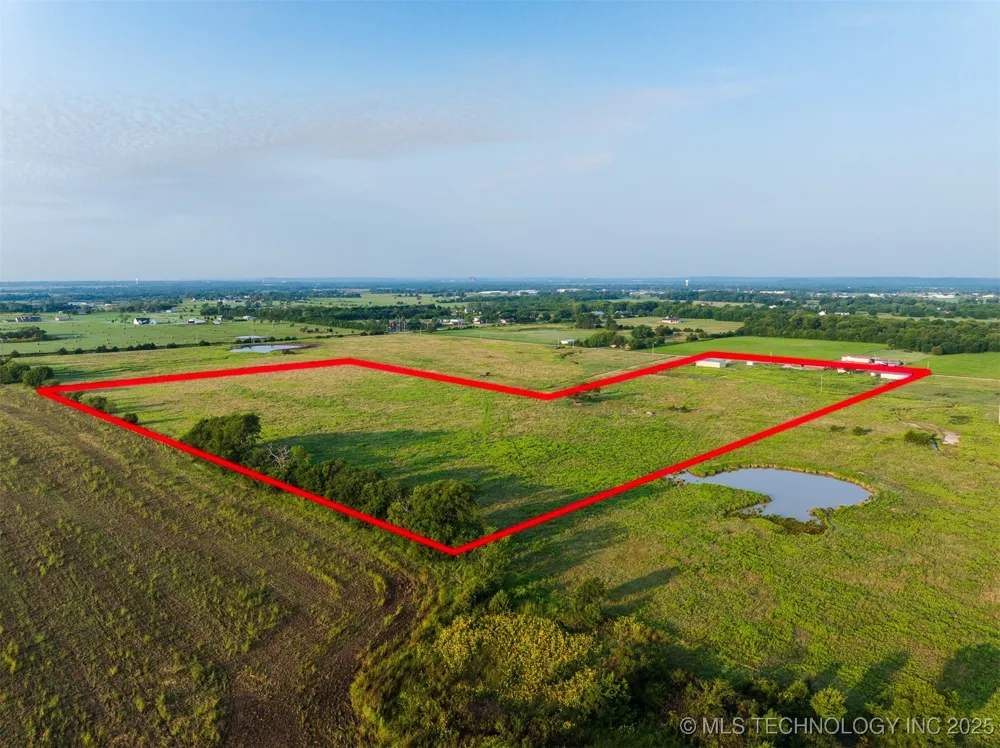 8 3990 ROAD Dewey, OK 74029