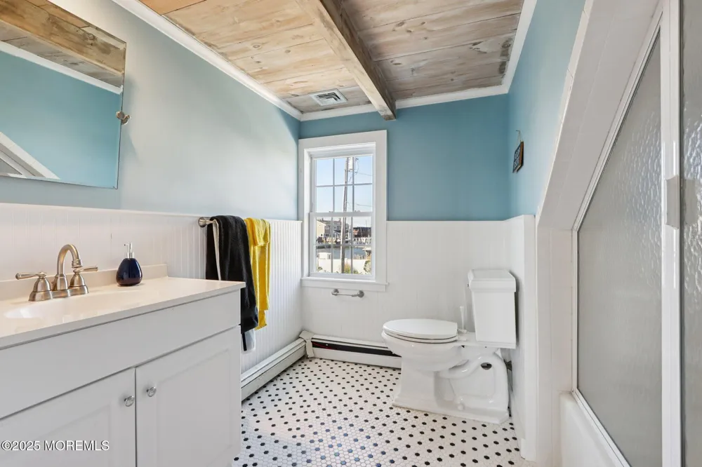 125 Route 35 S Mantoloking, NJ 08738