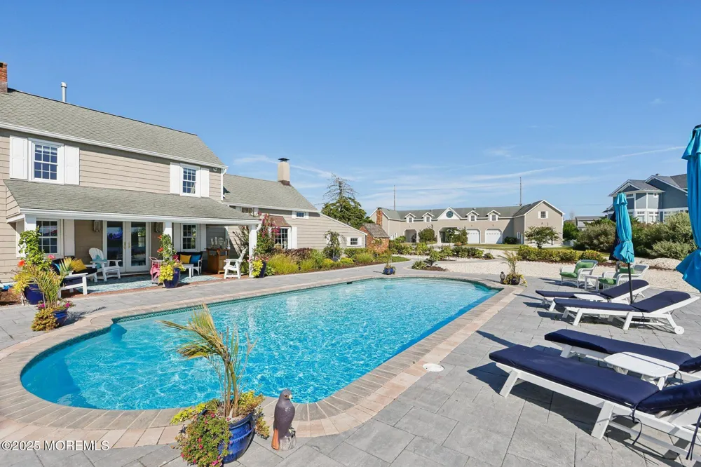 125 Route 35 S Mantoloking, NJ 08738