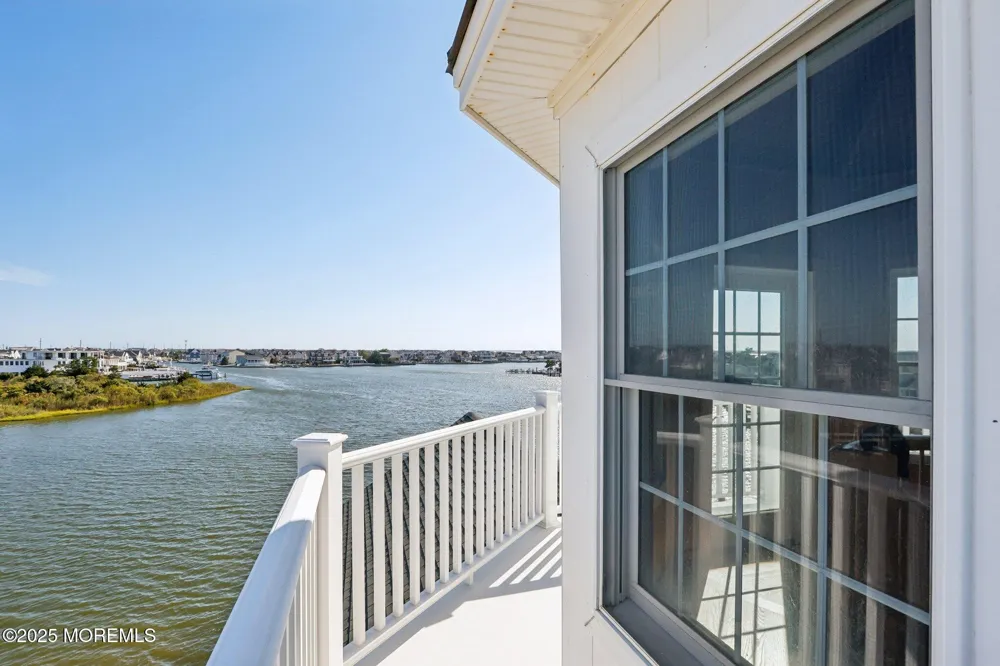 125 Route 35 S Mantoloking, NJ 08738