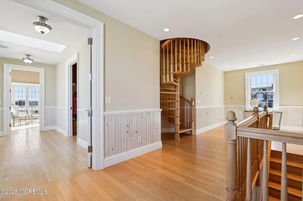 125 Route 35 S Mantoloking, NJ 08738