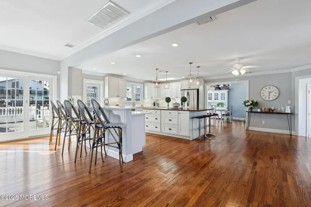125 Route 35 S Mantoloking, NJ 08738