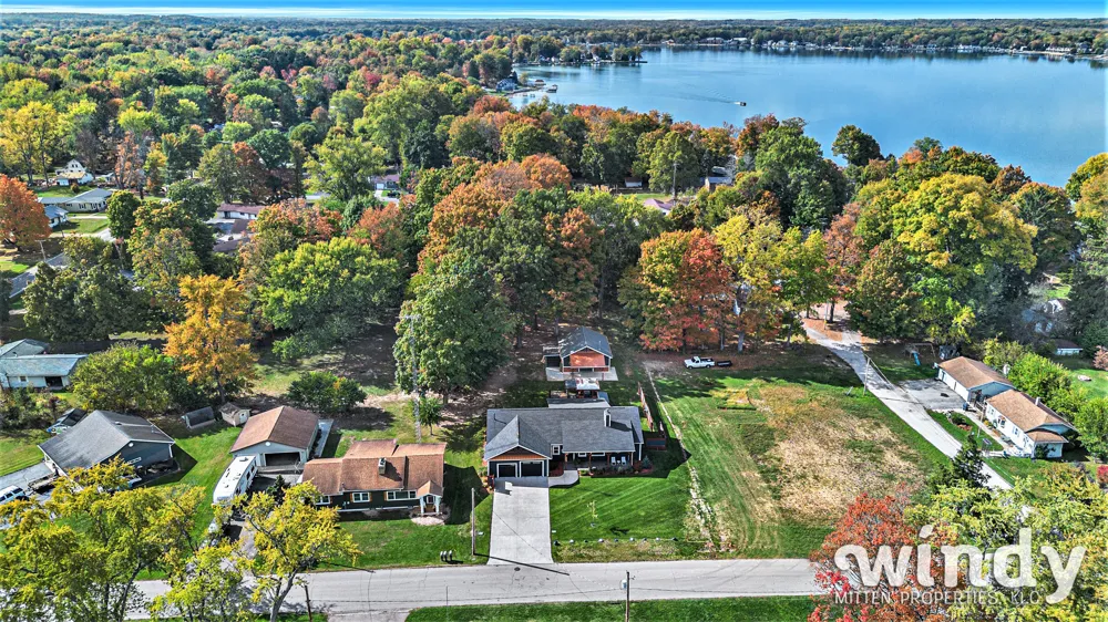 4958 Forest Park Avenue Watervliet Township, MI 49098