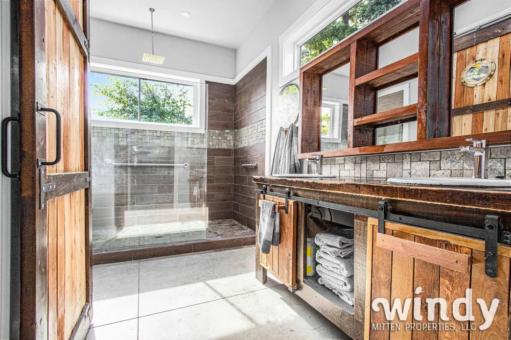 4958 Forest Park Avenue Watervliet Township, MI 49098
