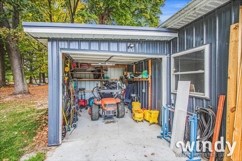 4958 Forest Park Avenue Watervliet Township, MI 49098