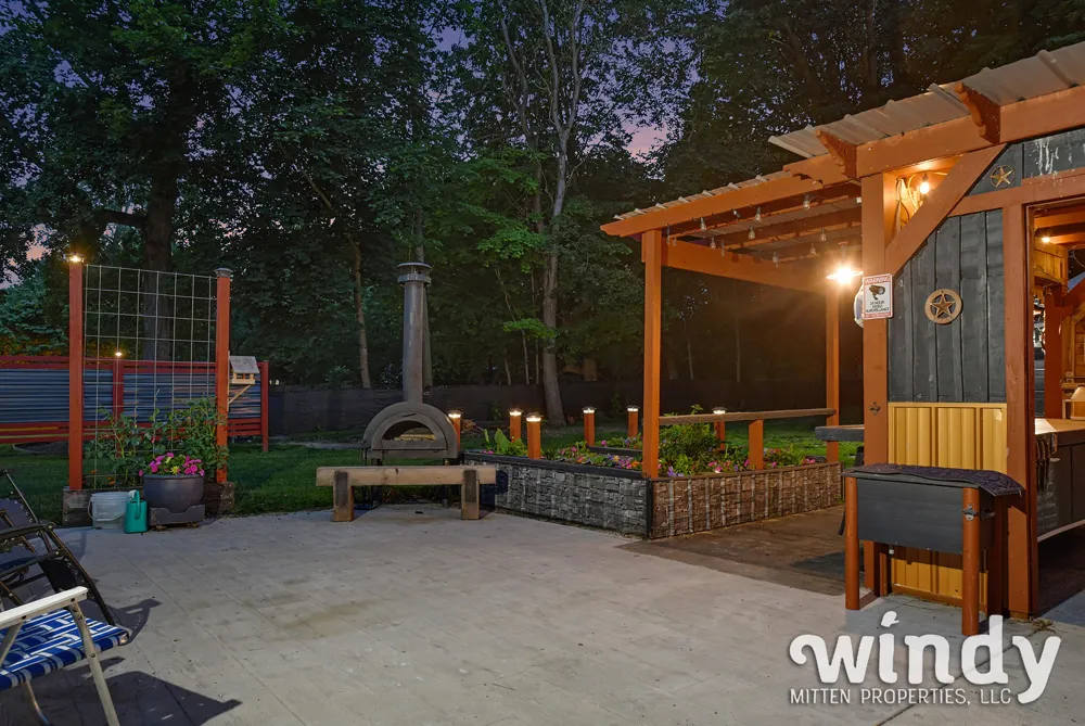 4958 Forest Park Avenue Watervliet Township, MI 49098