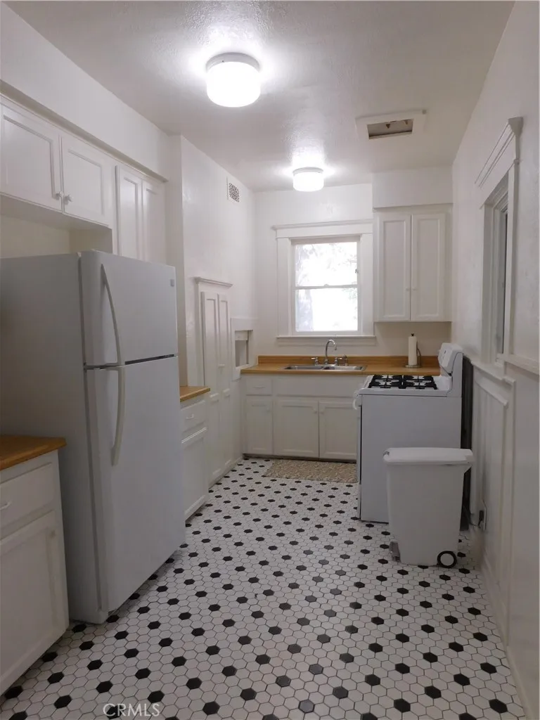 40116 Calle Plana Green Valley, CA 91390