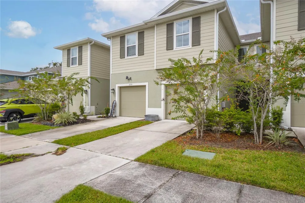 2208 LACEFLOWER DRIVE Brandon, FL 33510