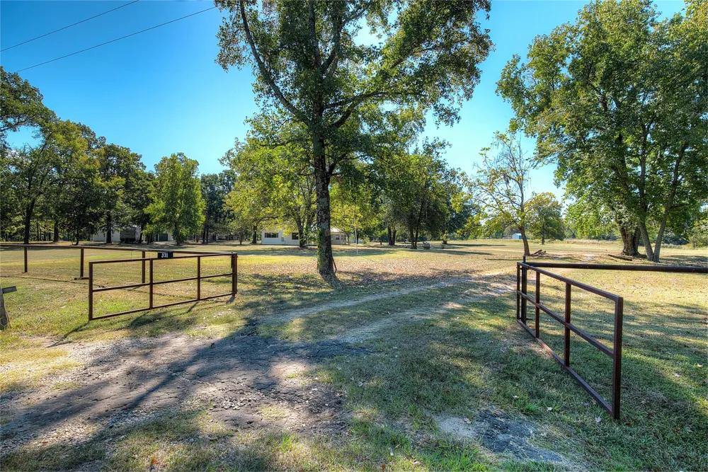 331 County Road 1887 Yantis, TX 75497